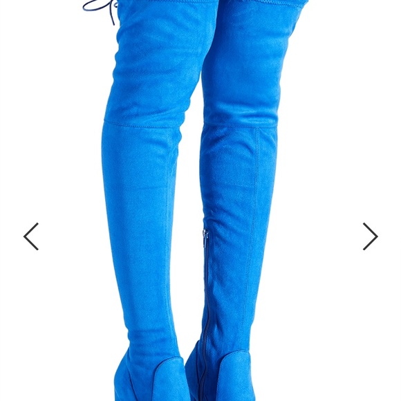 Giving the Blues boots - Picture 2 of 5